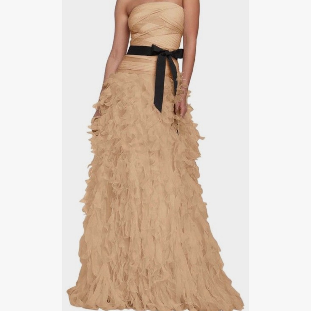 COPY - Runway gown/prom/wedding/derby